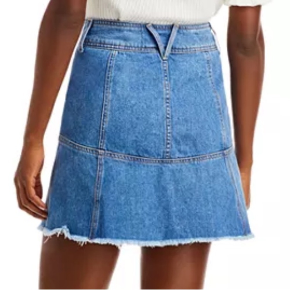 Veronica Beard Lavelle Seamed Denim Mini Skirt Size 8 - Picture 2 of 4